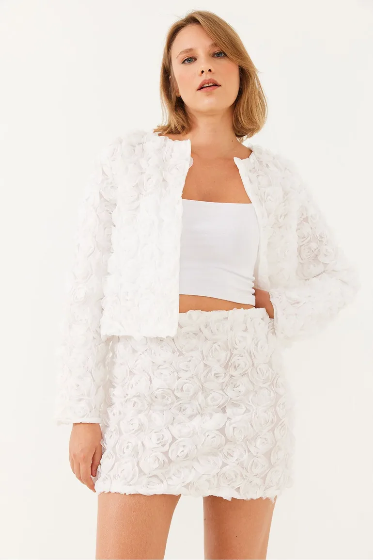 LUCCI Lace Textured Mini Skirt with Flower Pattern - 2