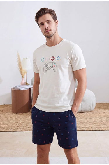 Ecru-Navy Blue Regular Game Printed Knitted Shorts Pajama Set