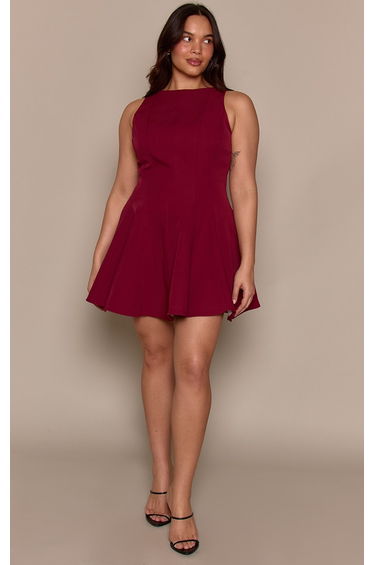 Plus Burgundy Woven Pleated Slash Neck Shift Dress