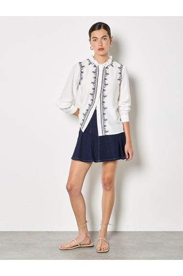 Ruffle Collar Embroidered Blouse