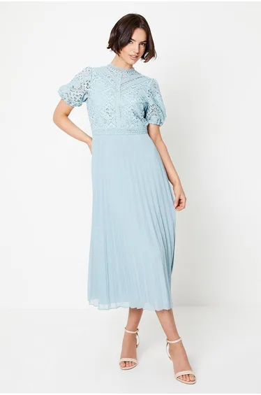 فستان ميدي دانتيل بطيات بأكمام منفوخة