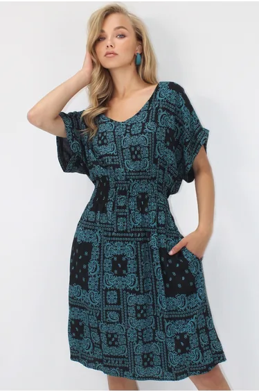 فستان تريند ألاكاتي ستايل متعدد الالوان ميدي على شكل حرف A