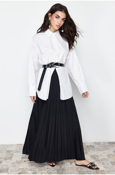 Black Regular Unlined Plain Knitted
