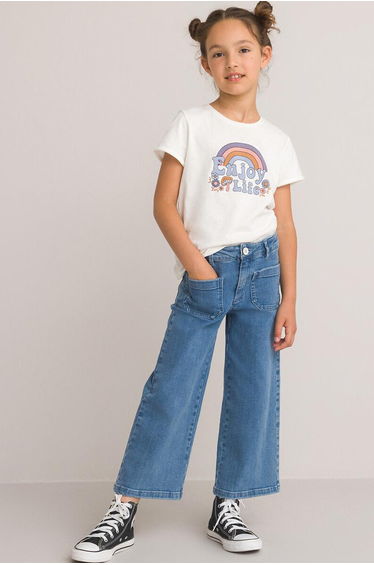 Wide Leg Jeans in Mid Rise