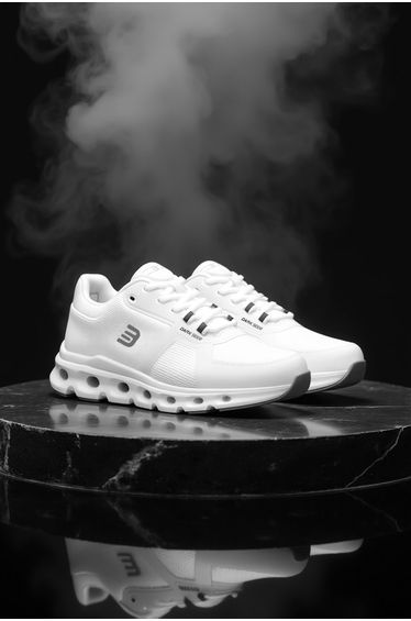DS XR-RUN White Unisex Sneakers