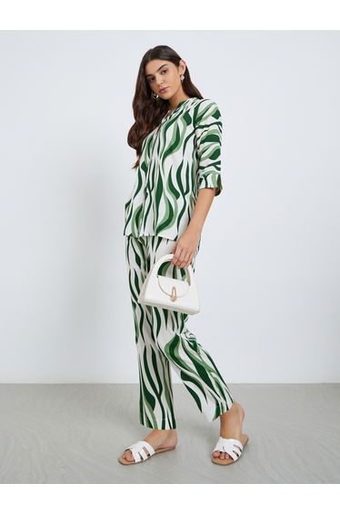 Women Abstract Print Top and Pants Co-Ords