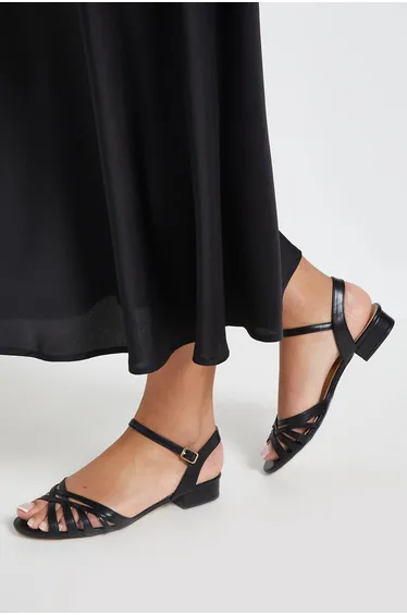 صندل دوروثي بيركينز باللون الأسود