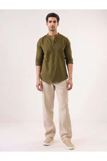 Men Solid Regular Fit Cotton Shirt