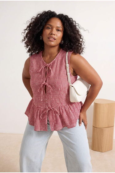 Red Wrinkled Gingham Front-Tie Knitted Plus Size Blouse