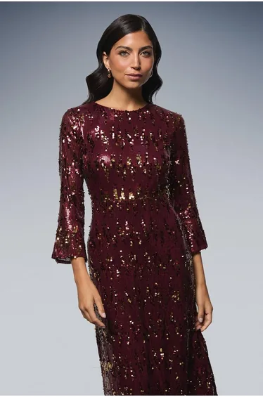 فستان ميدي بأكمام بحافة واسعة مزين بالترتر