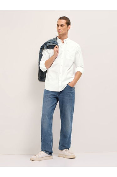 Men Solid Slim Fit Casual Shirt