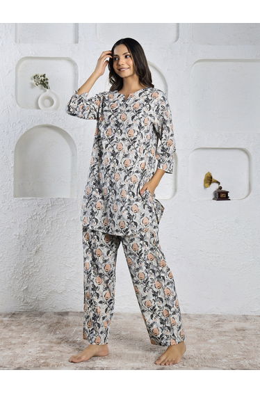 Women Floral Printed Pure Cotton Top and Pyjama Set
