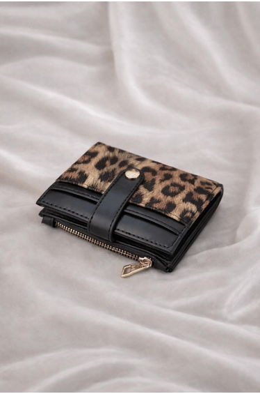 Madamra Quilted Women's Wallet – Stylish, and Functional
