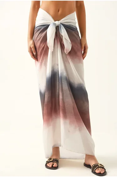 تنورة بحر هايكب باللون البني