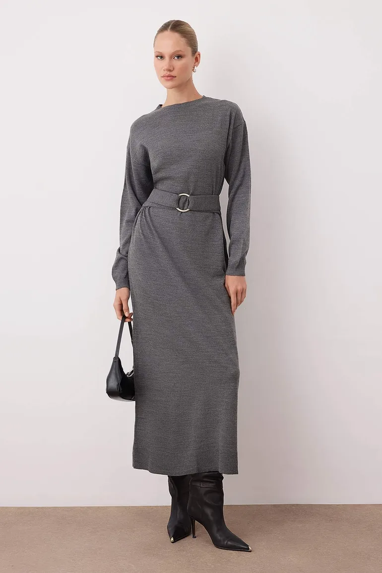 knee length dress hijab 64 Knee length dress ideas