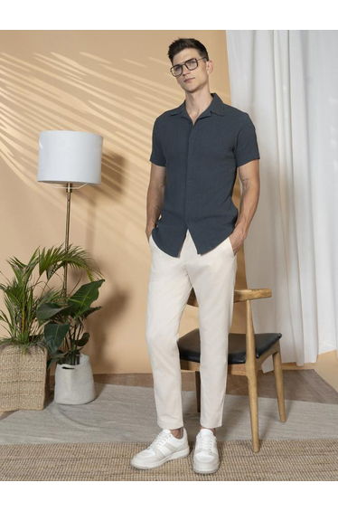 Solid Relaxed Fit Spread Collar Shirt