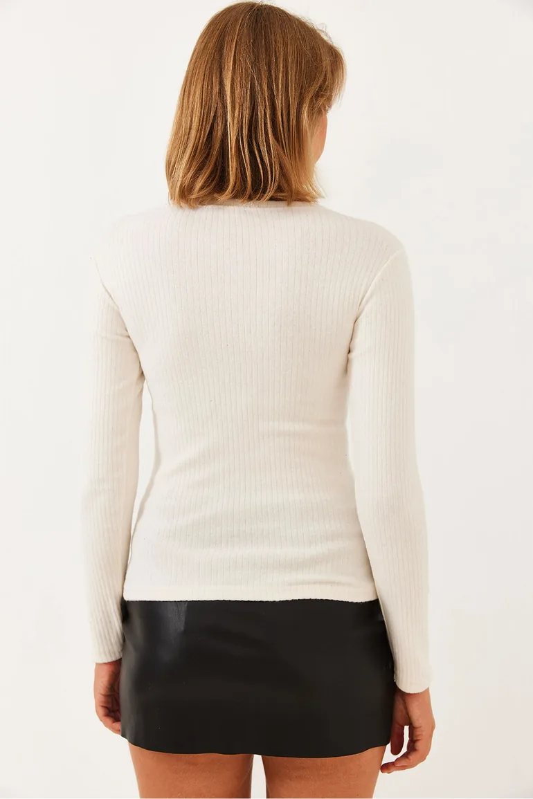 Women's Crew Neck Basic Top - 4