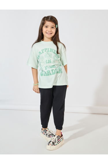Cuffed Hem Tapered Joggers with Drawstring