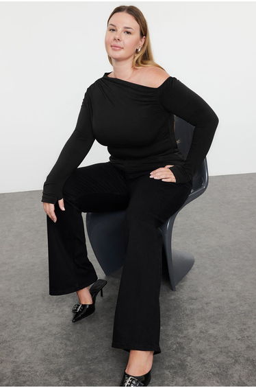 Black Sandy Knitted Plus Size Blouse