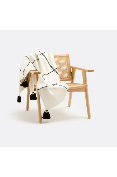 غطاء بزحرفة كروية