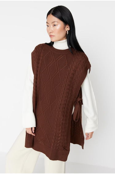 Tie Waist Dark Brown Hairstyle Knitwear Sweater