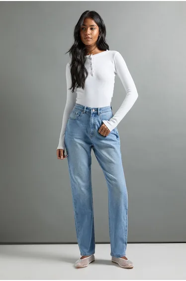 The Tall High Waist Mom Jean - mid blue