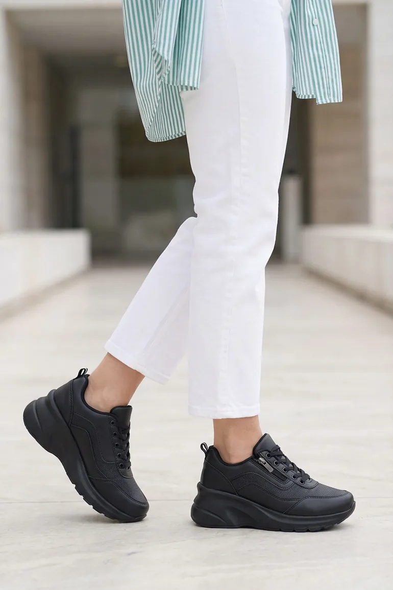 Black-Black Women's Sneaker