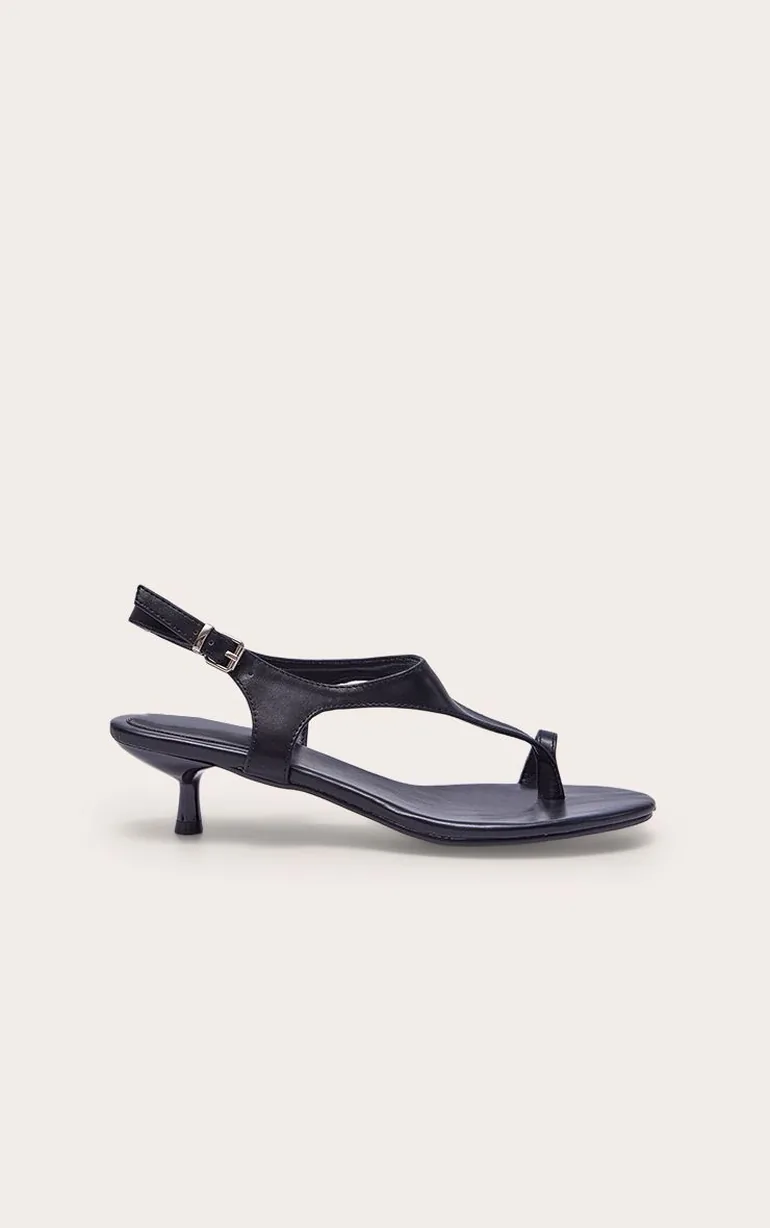 Black Toe Thong Ring Kitten Heel