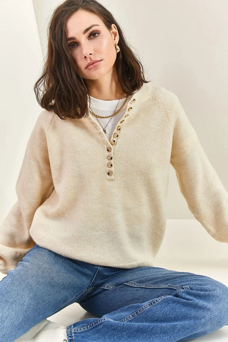 LUCCI Button-Collar Knit Sweater - 1