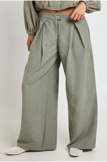 Pleat Front Wide Leg Trouser - green