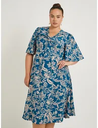 Plus Size V-Neck Short Sleeve A-Line Midi Dress - 2