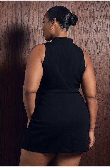 Plus Trim Detail Keyhole Top - black product thumbnail 3
