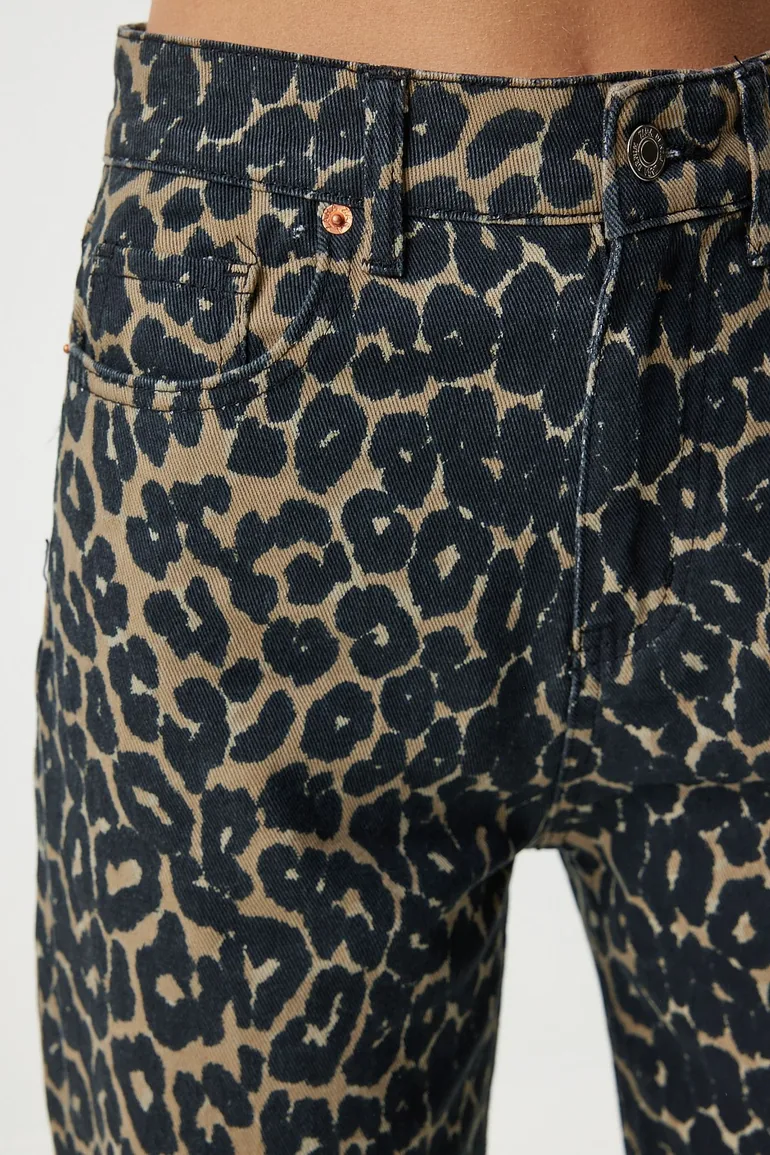 Women's Black Brown Leopard Patterned Straight Jeans - 8