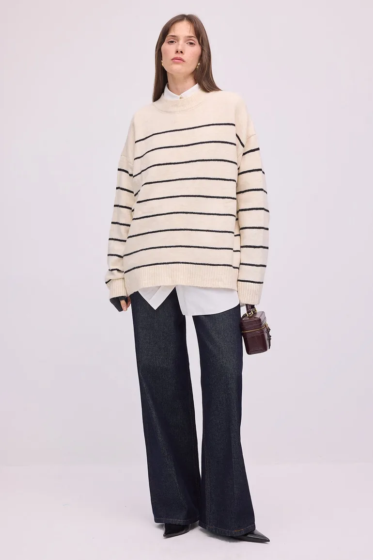 STRIPED OVERSIZED KNIT SWEATER