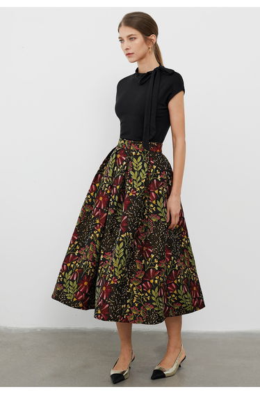 Bow-Tie Embellished Cap Sleeve Top in Black