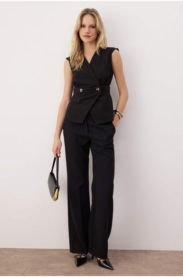 Blouse - Black - Fitted