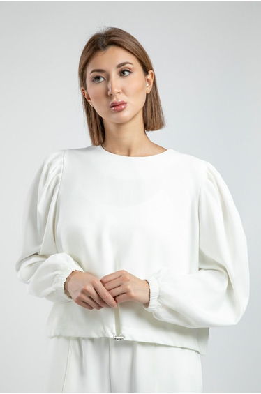 Chic Cropped Blouse With Puffed Sleeves
