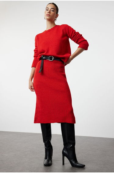 Red Soft Textured Skirted Knitwear Bottom-Top Set