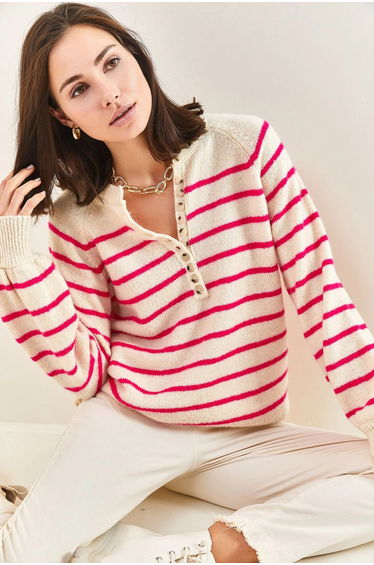 LUCCI Buttoned Collar Knitwear Sweater