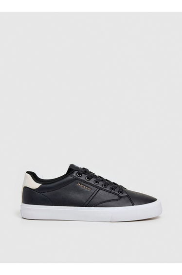 Blake Adventure Black