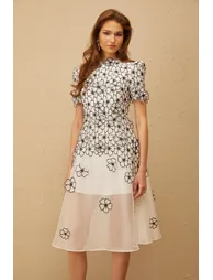 Yaelle White Floral Appliqué Tulle Midi Dress - 9