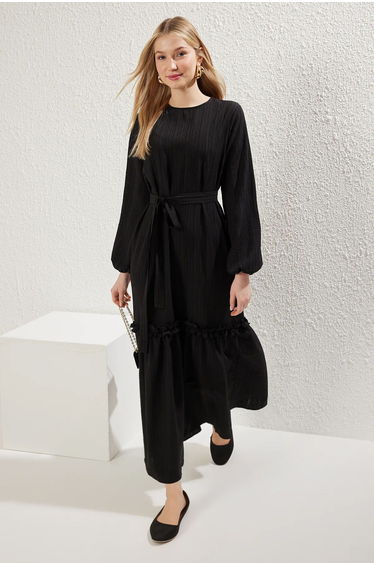 Black Belted Unlined Plain Weave Crinkle Hijab Dress