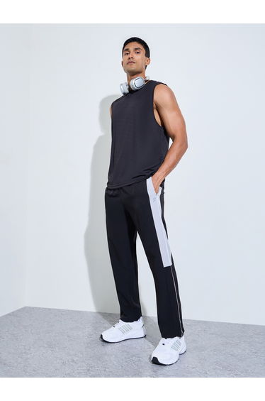 Men Relaxed Fit Sleeveless Tank