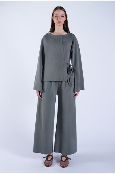 Women's Khaki Crew Neck Knitted Jacket with Tie Detail and Double Pocket Trousers Set