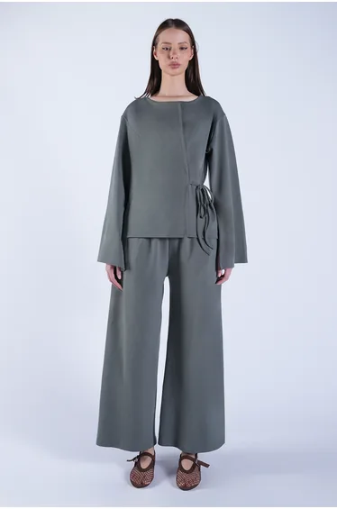 Women's Khaki Crew Neck Knitted Jacket with Tie Detail and Double Pocket Trousers Set