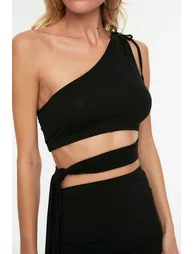 Two-Piece Set - Black - Fitted - 3