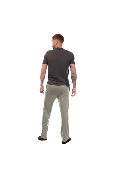 طقم نشي باللون الأخضر