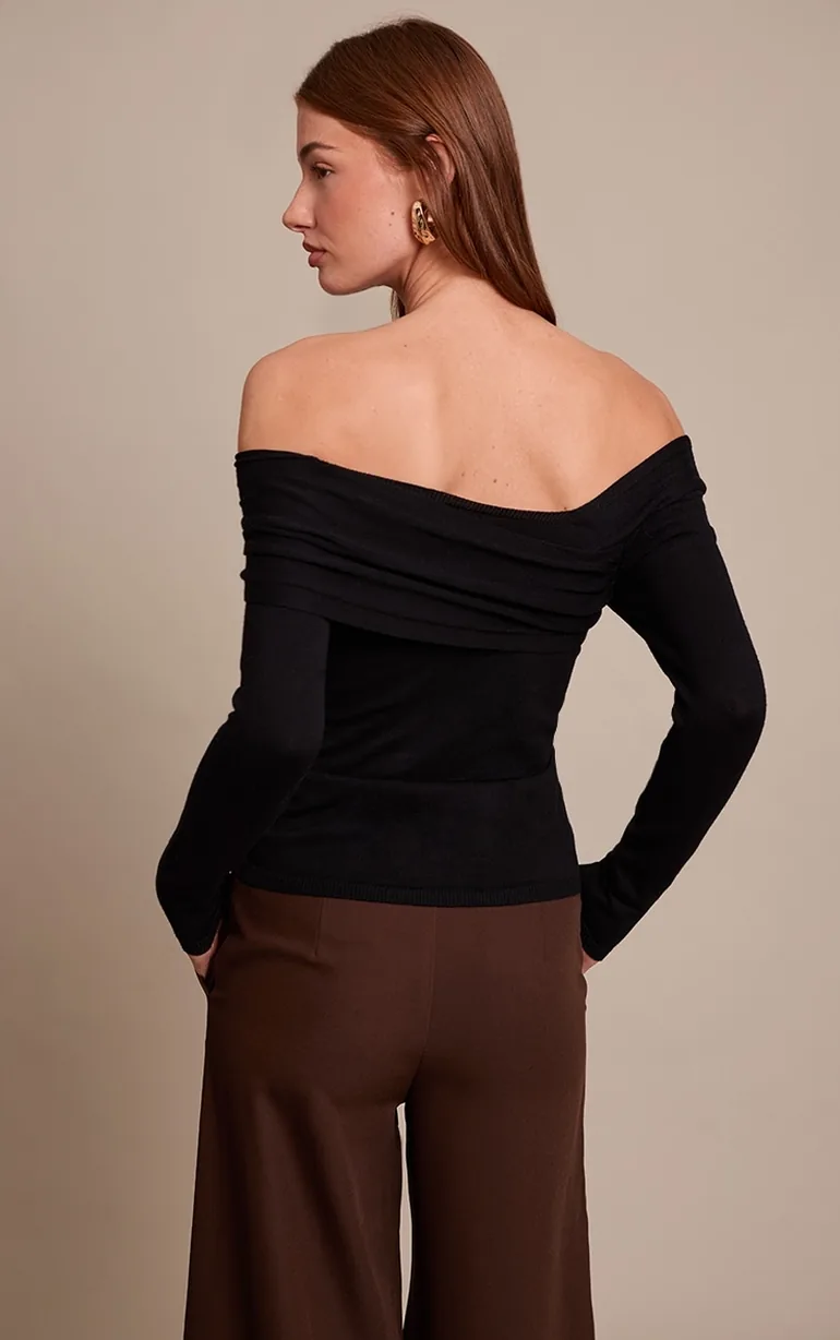 Black Long Sleeve Asymmetric Shoulder Knitted Top - 1
