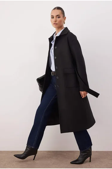 Black pocket detailed belted long oversize stamp coat