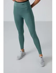 TOMMY Strapless Slim-Fit Active Set - 4
